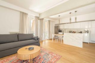 Bright & Airy 2BD Apt Close To National Garden - Atene - 0