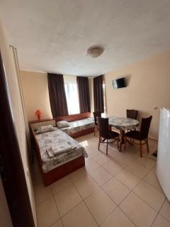 Milchevi Guesthouse - Sosopol - 3