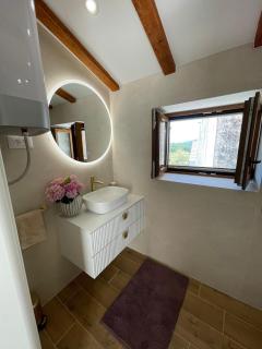 Monte Cristo Wines & Rooms - 5