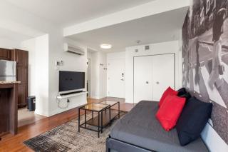 M11 The LEGO Suite 2BRSofaBed in Prime Location - Montreal - 9