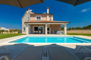 Wunderschöne Villa mit Pool, Trampolin, 5 Klimas - Barban - 9