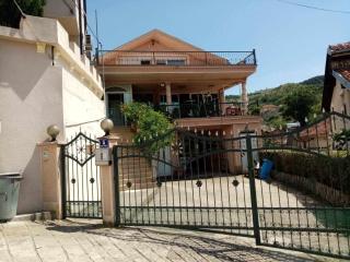 Bettsy Family Apartment - Štip - 9