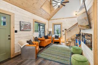 Fly Me to the Moon - 7