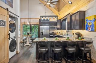 Fly Me to the Moon - 4