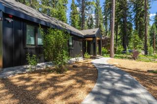 West Shore - Blackwood Basecamp - Tahoe Pines - 8