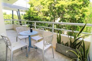 Elegant 2BR Home in Sirenis with Pool BBQ Pkng close to the Beach - Xetna - 1