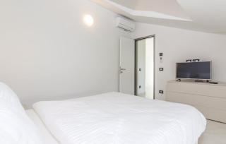 Penthouse Funtana with pool - 1