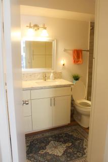 Private Two Bedroom Waikiki Getaway condo - Honolulu - 3