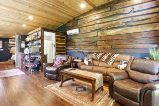 PIKES PEAK - Tiny Houses Of French Village -  - 6