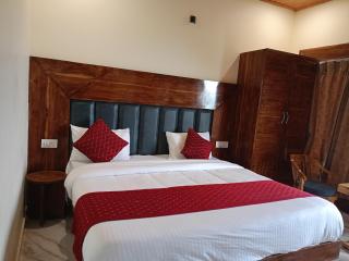The Pine Of Golden Home Stay - Mussoorie - 9