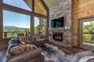 Barefoot Landing cabin - 3