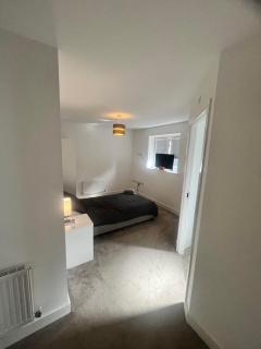 The Wokingham Retreat - 5