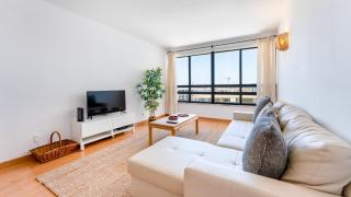 Bright & Cozy Apartment in Portimão by LovelyStay - Portimão - 3