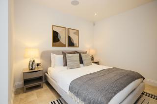 The Camden Park Place - Lovely 4BDR Flat with Garden - 6
