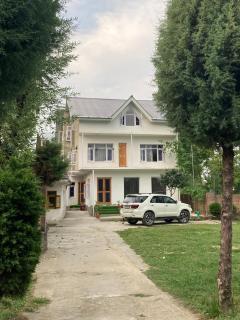 WalkinnSleep - Srinagar - 0