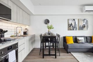Brand New City Apt in Downtown Vancouver - 8