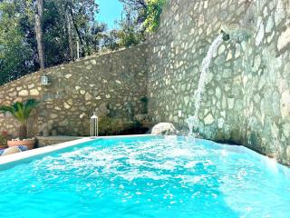 Evelyns Pool Garden - Ischia - 0