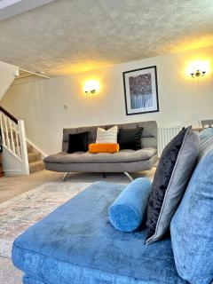 Mount Yard - Stylish Cottage - Close to Alton Towers - Peak District - Stoke-on-Trent Sleeps 5 - Totmonslow - 8