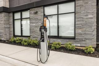 Holiday Inn Express & Suites Toronto Airport South by IHG - 8