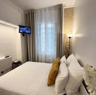 Cozy studio in Saint Germain dès près - París - 0