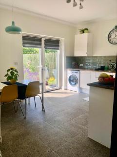 Swallow's Rest Garden Apartment - Ashbourne - 1