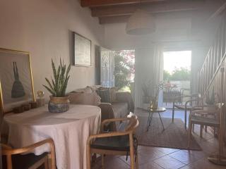 Perdika's Cove, spacious sea view family home - 8