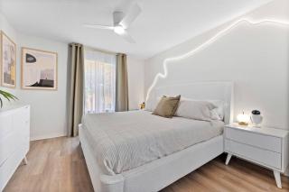 EPIC Theme 9D 360 Rotating Virtual Reality Machine 4 mi to Disney - 8