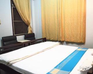 28 Rachabutr Hostel - 2