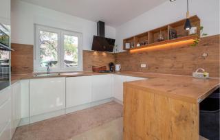 4 Bedroom Gorgeous Home In Pula - Pula - 3