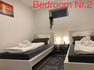Apartment Business Suite mit Netflix Premium & Parkplatz, zentral zu Audi & Schwarz Gruppe with 2 Bedrooms & Fußbodenheizung - Bad Friedrichshall - 1