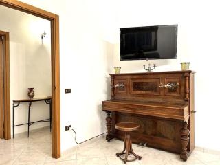 Museo&Dante 130mq con vista Port'Alba - 9