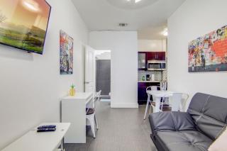 Cozy South Beach 1BR Apt Near Beach & Ocean Drive - 4