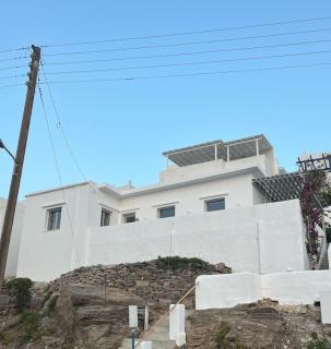 Linardo's Cycladic House - Naousa - 2