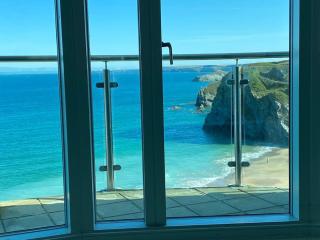 Cliff-top Apartment in Newquay - Newquay - 4