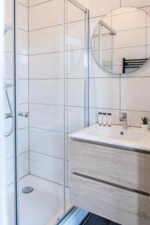 Modern Home, Pleasant and Neat Abel - 5
