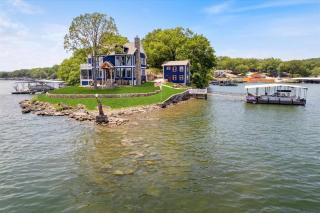 Lakefront 5BR 6BA Home and Cabin amazing views - Gravois Mills - 0