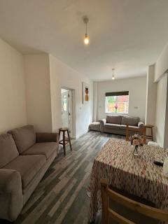 Shakespeare House 8 bedrooms 13 beds stay up to 16 people - Derby - 9