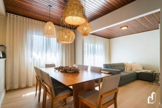 Casa aconchegante com 04 dormitórios - 1