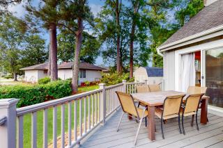 Cozy Beach Retreat - Myrtle Beach - 8