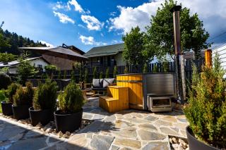 The Bear Chalet with Private Hot Tub - Buşteni - 6