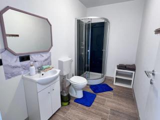 TOP 2 Geräumiges 2 Zimmer Apartment für bis zu 6 Personen - Enns - 1