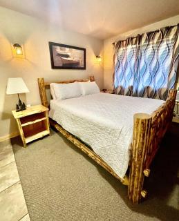 The Idaho Lodge & RV Park - Bonners Ferry - 1
