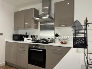 Cozy City Centre Apartment with Free Parking and Free Gym - Birmingham - 8