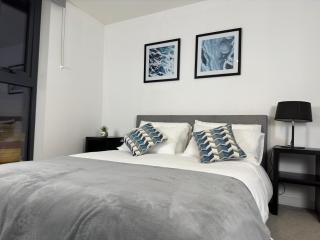 Cozy City Centre Apartment with Free Parking and Free Gym - Birmingham - 9