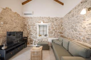 Stone House Lole - 6