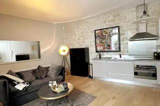 Contemporary apartment 150 meters from Place Victor Hugo Paris 16 - 0