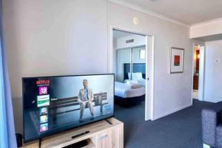 Coastal Charm at Chevron Towers - Gold Coast - 9