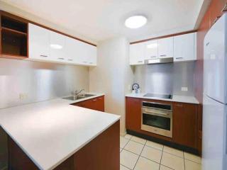 Coastal Charm at Chevron Towers - Gold Coast - 1
