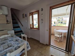 L06 - Trilocale a 300 mt dal mare - 6