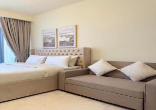 SkyView Studio Apartment - 9